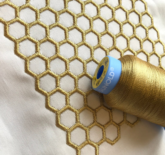 Elevating the Apron: The Fashionable Embroidery Trend