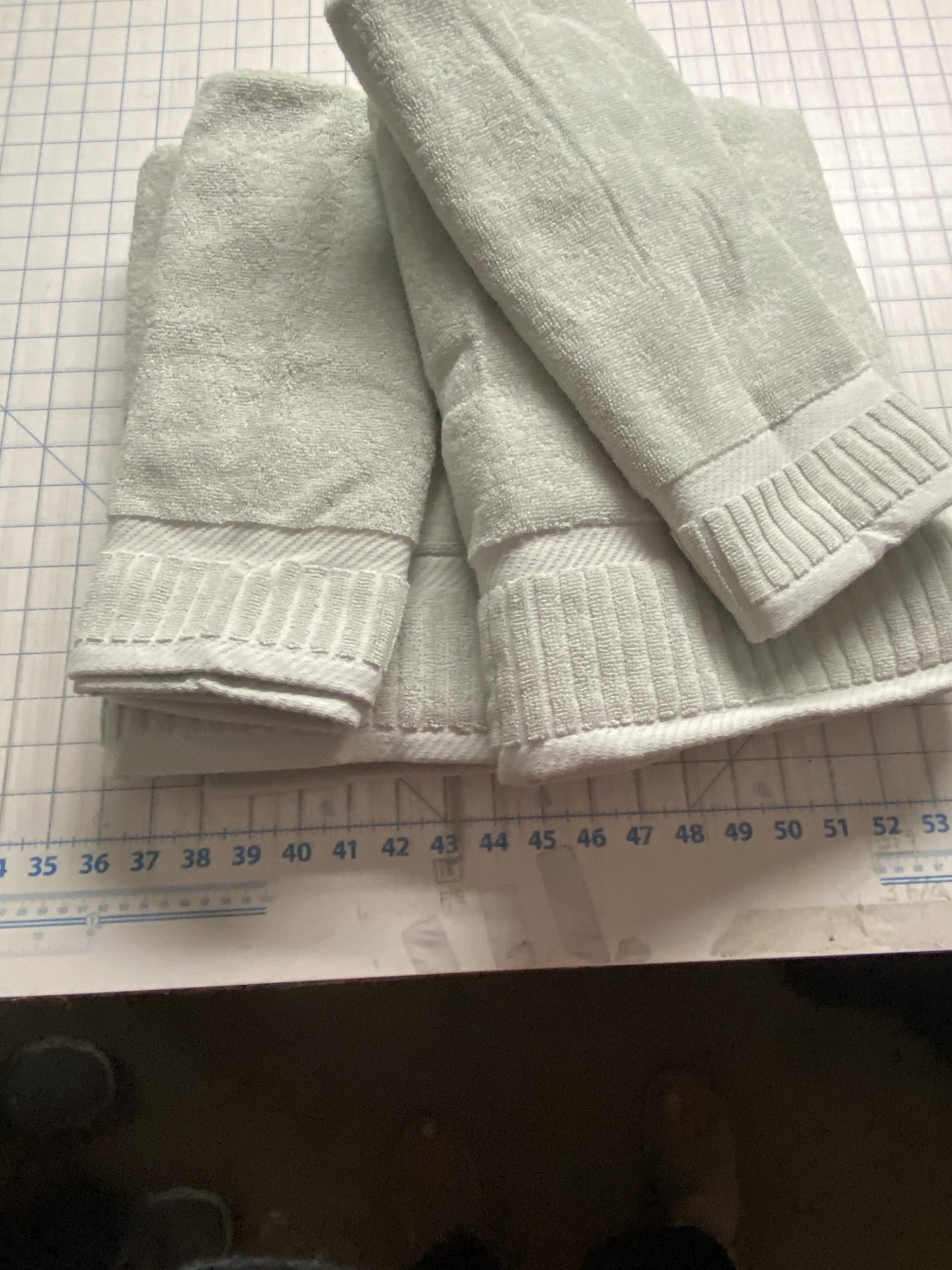 Set of 2 Bath Towels and 2 Hand Towels-Sage Green